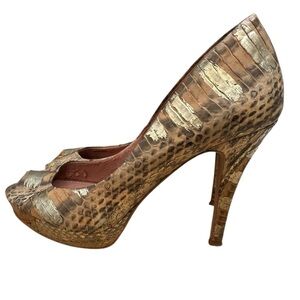 Vince Camuto Metallic Snakeskin Peep-Toe Heels - Size 9